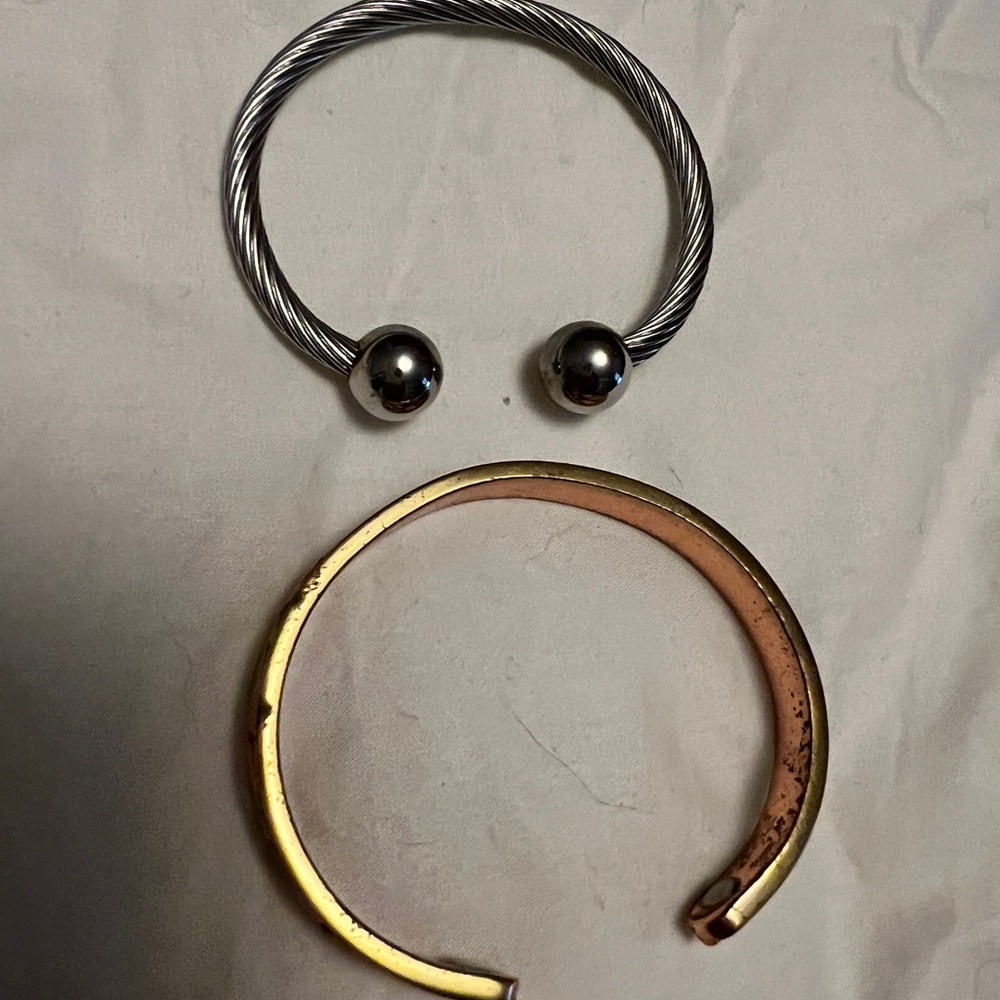 Elegant Silver and Gold Cuff Bracelet Set